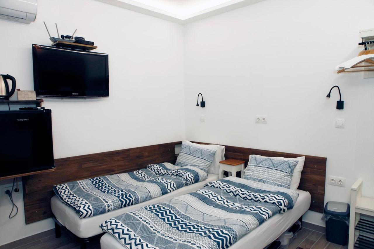 Sleep Over Sofia - Guest Rooms Esterno foto